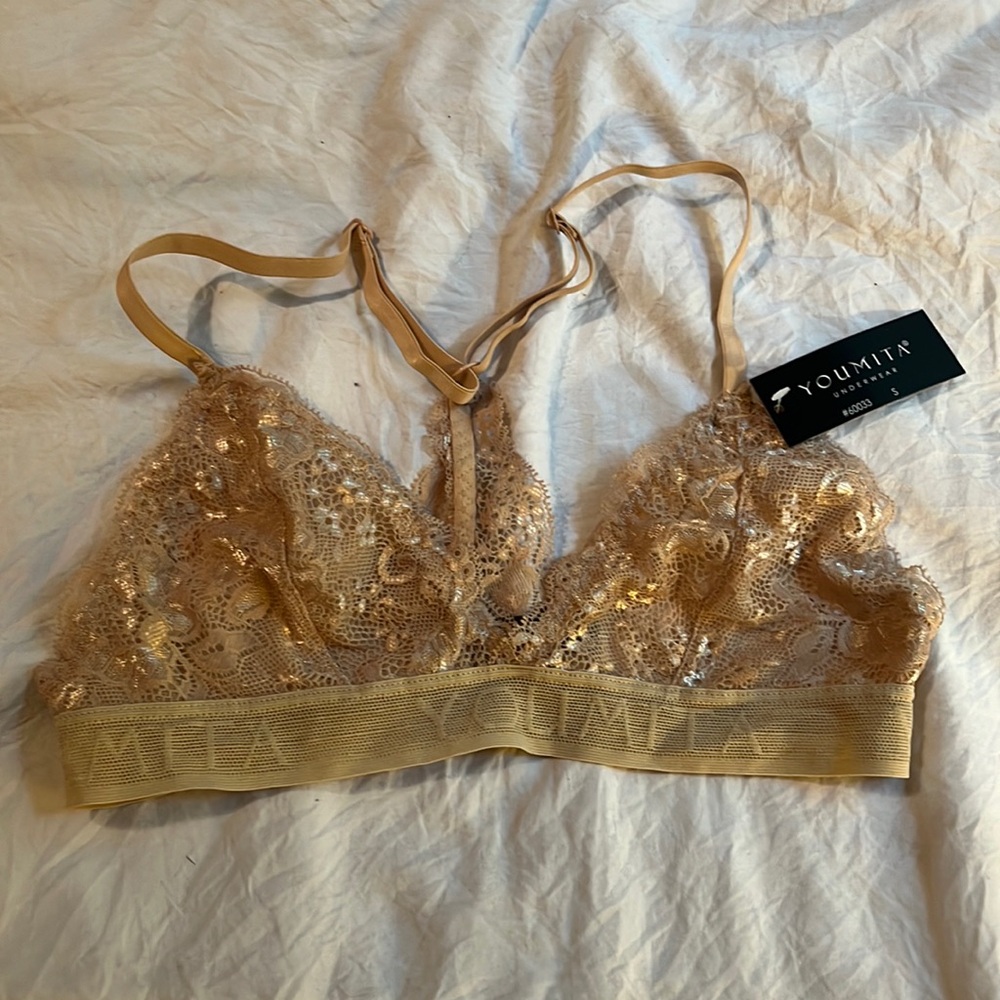 Pretty lace bra